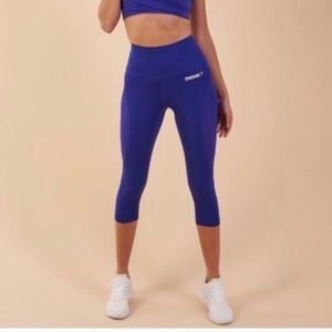 Navy blue gymshark crop leggings